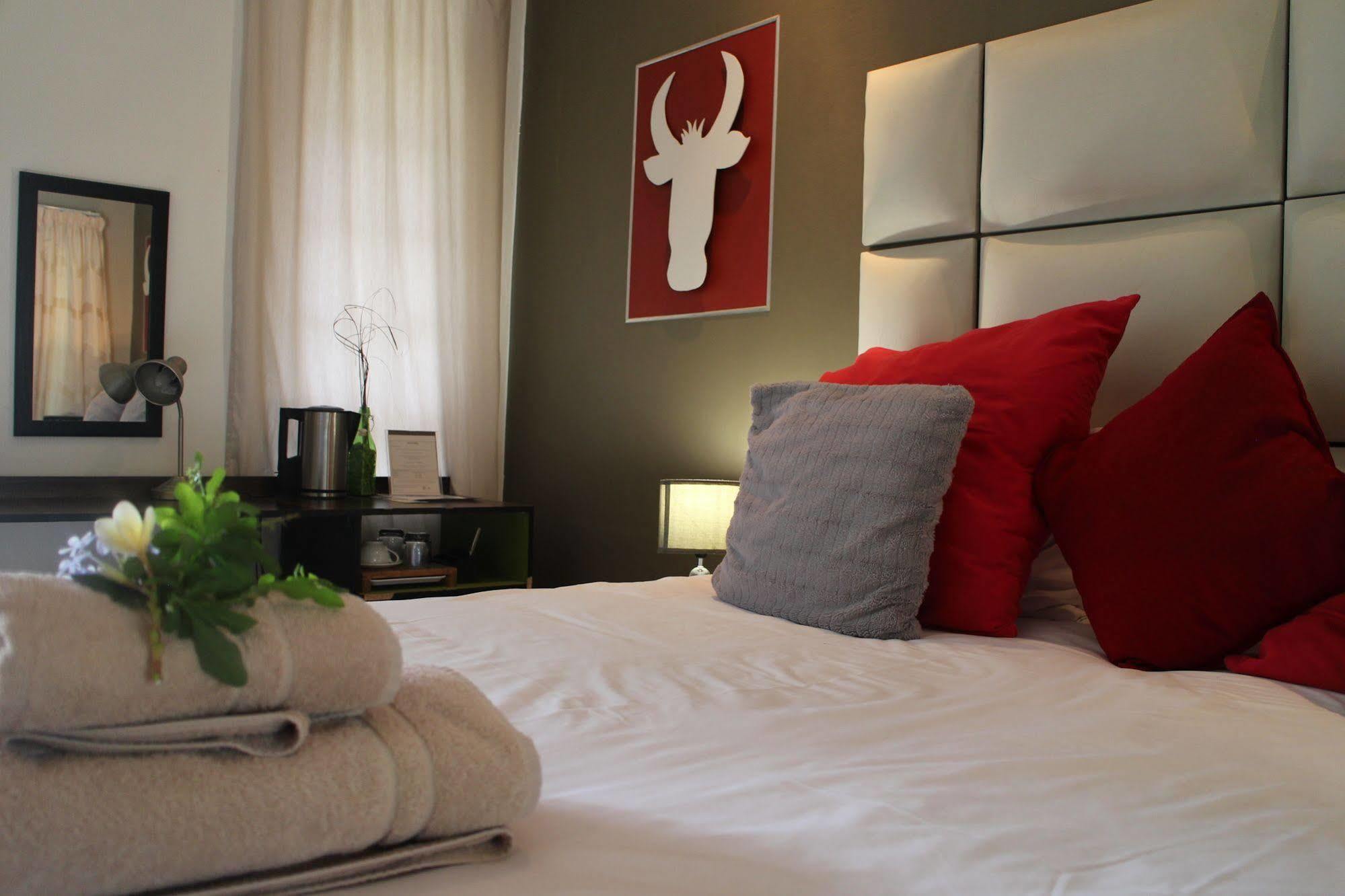 Cu Guest House 팔라보르와 외부 사진