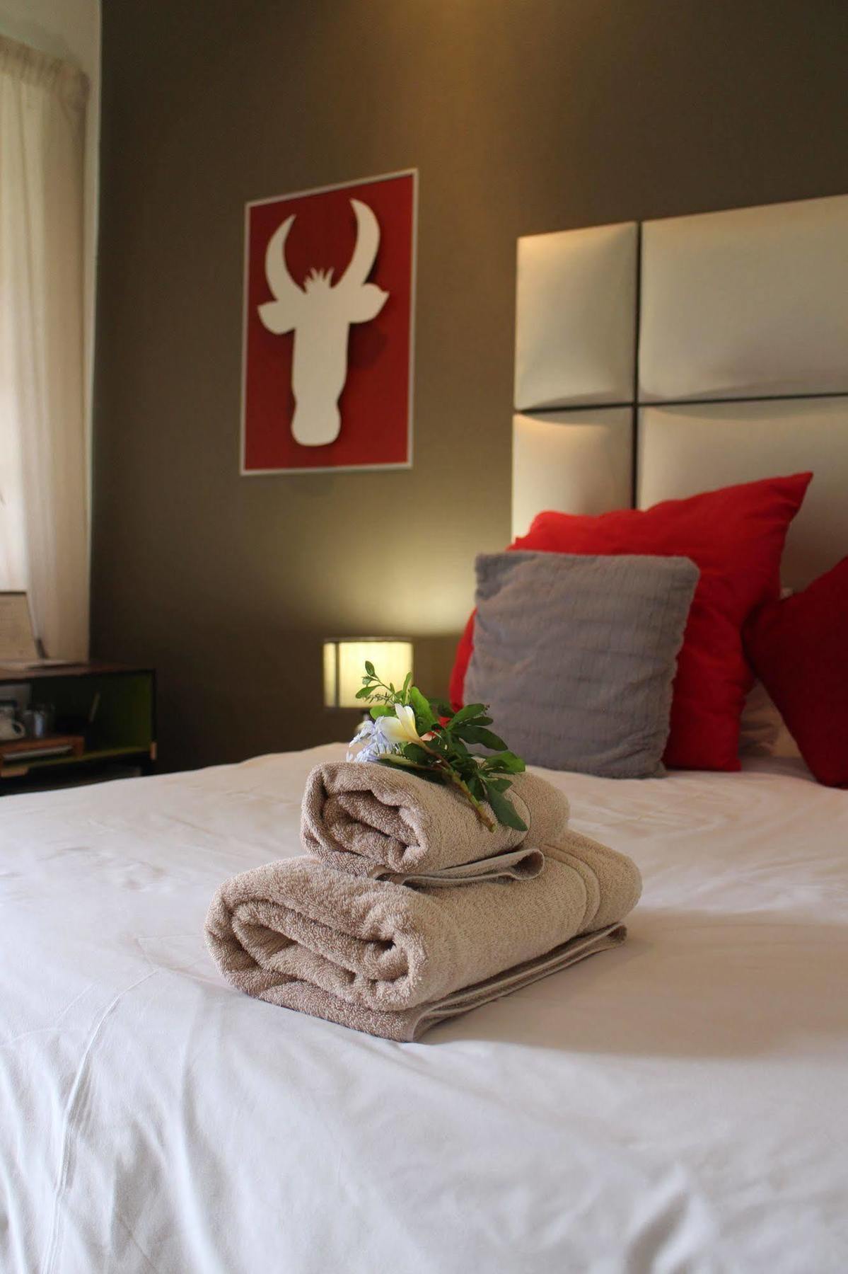Cu Guest House 팔라보르와 외부 사진