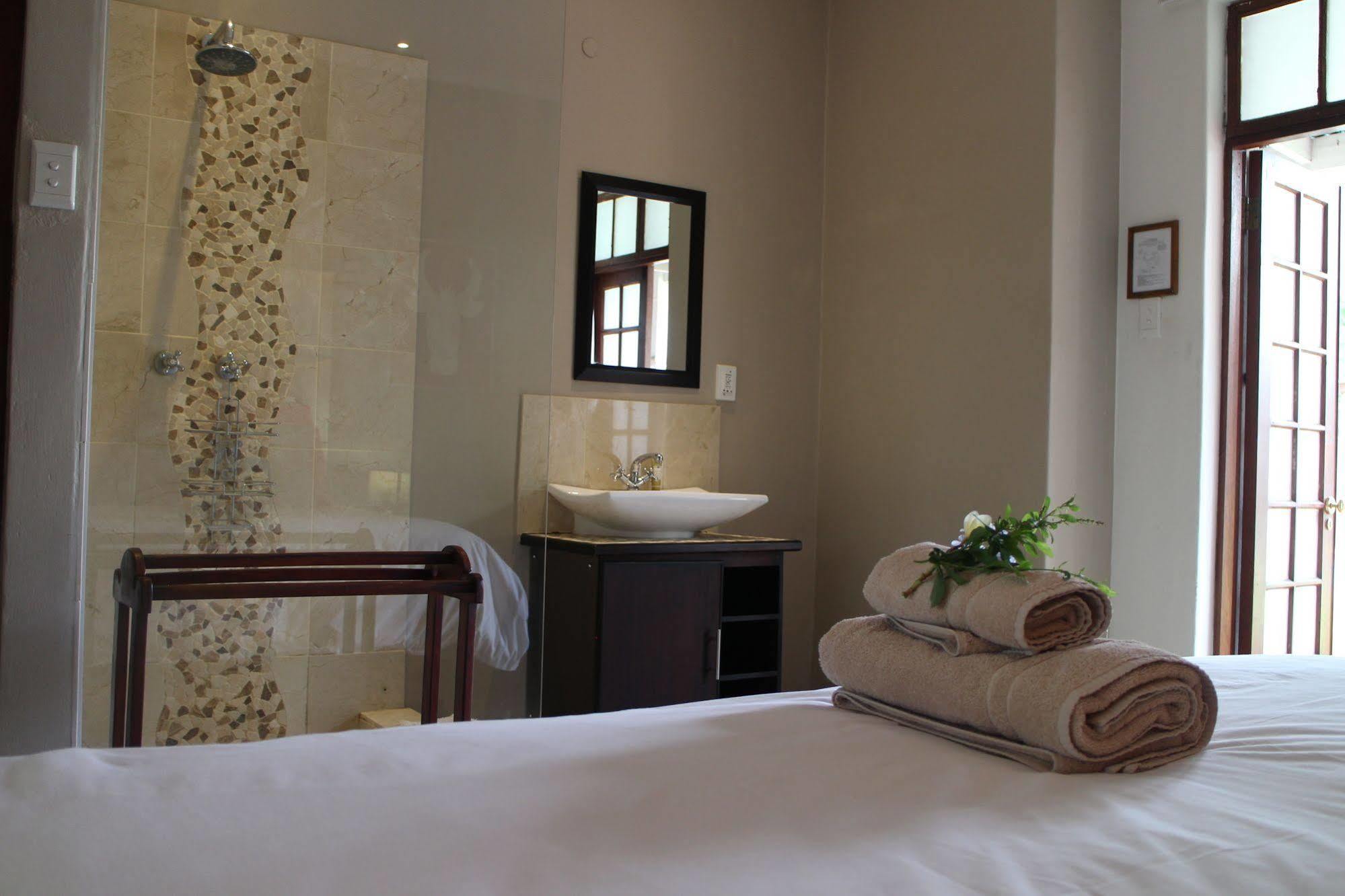 Cu Guest House 팔라보르와 외부 사진