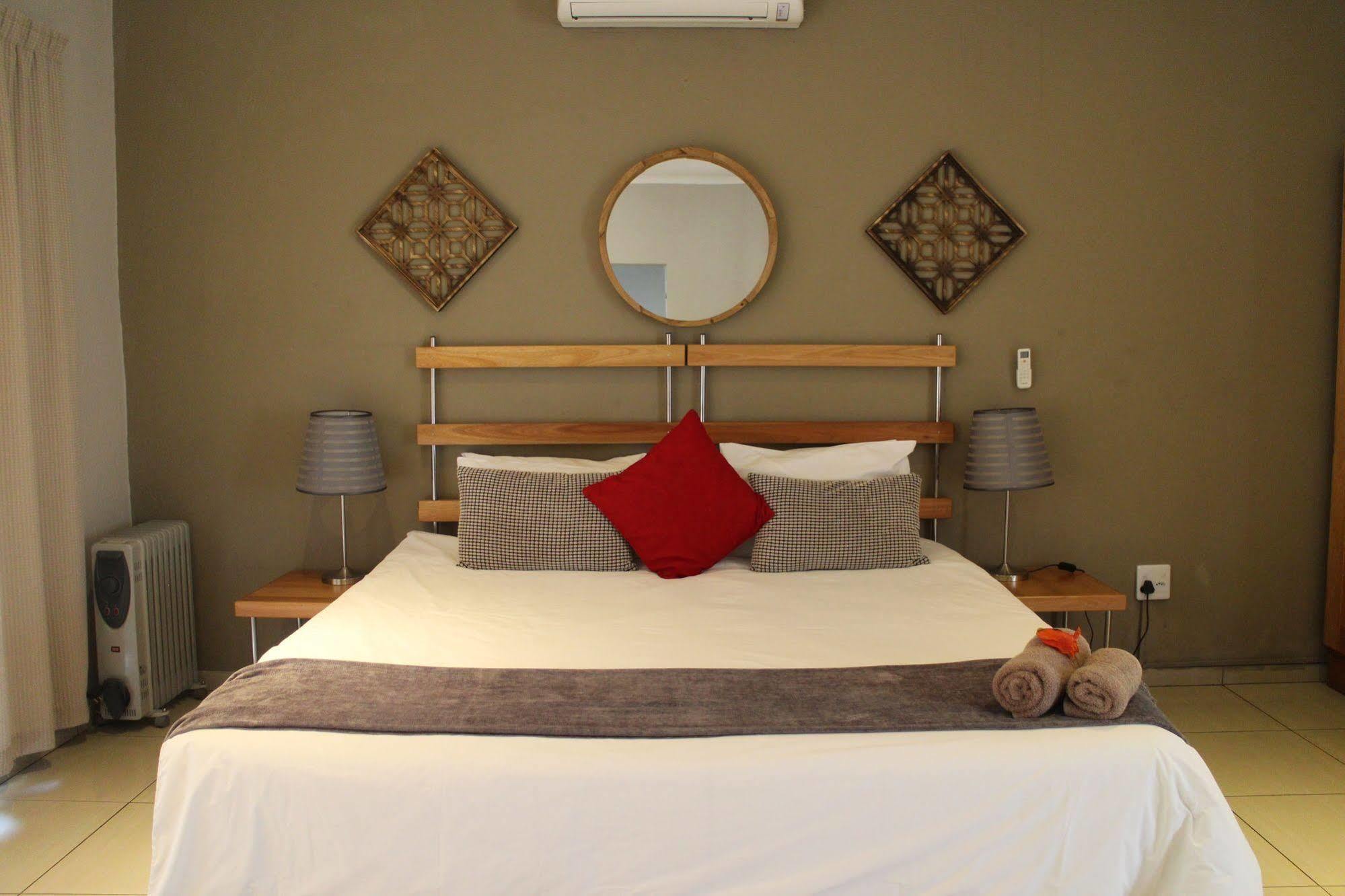 Cu Guest House 팔라보르와 외부 사진