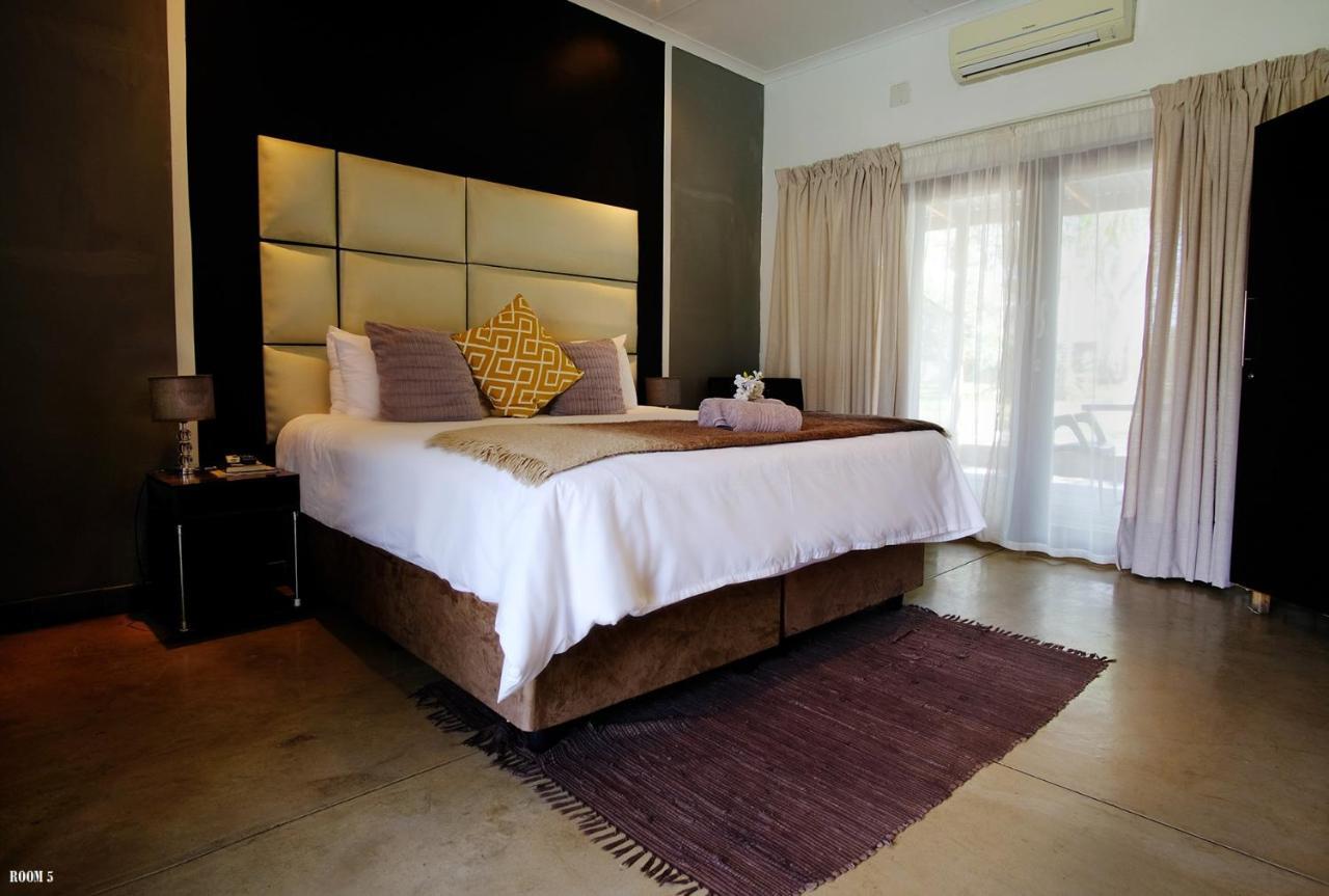 Cu Guest House 팔라보르와 외부 사진